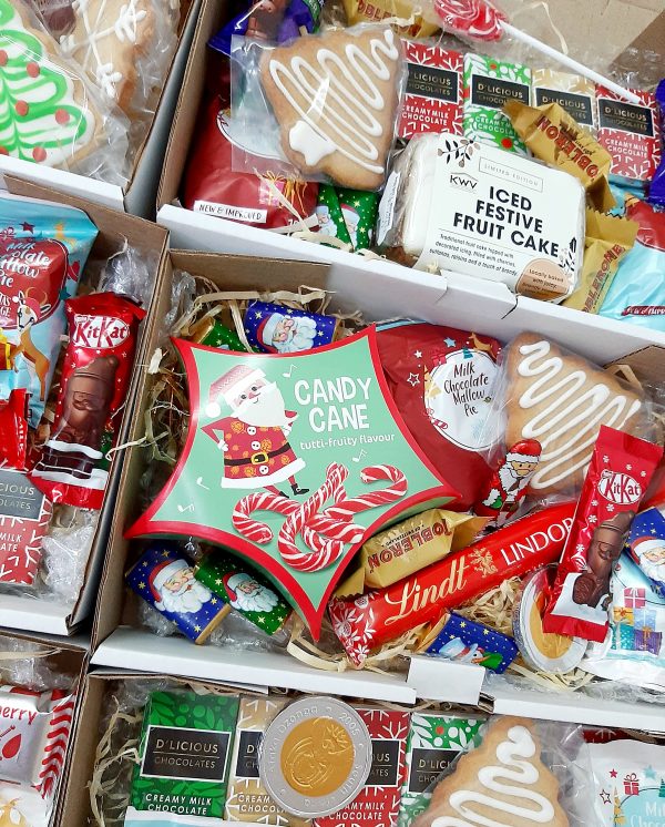 MINI CHRISTMAS SNACK BOX